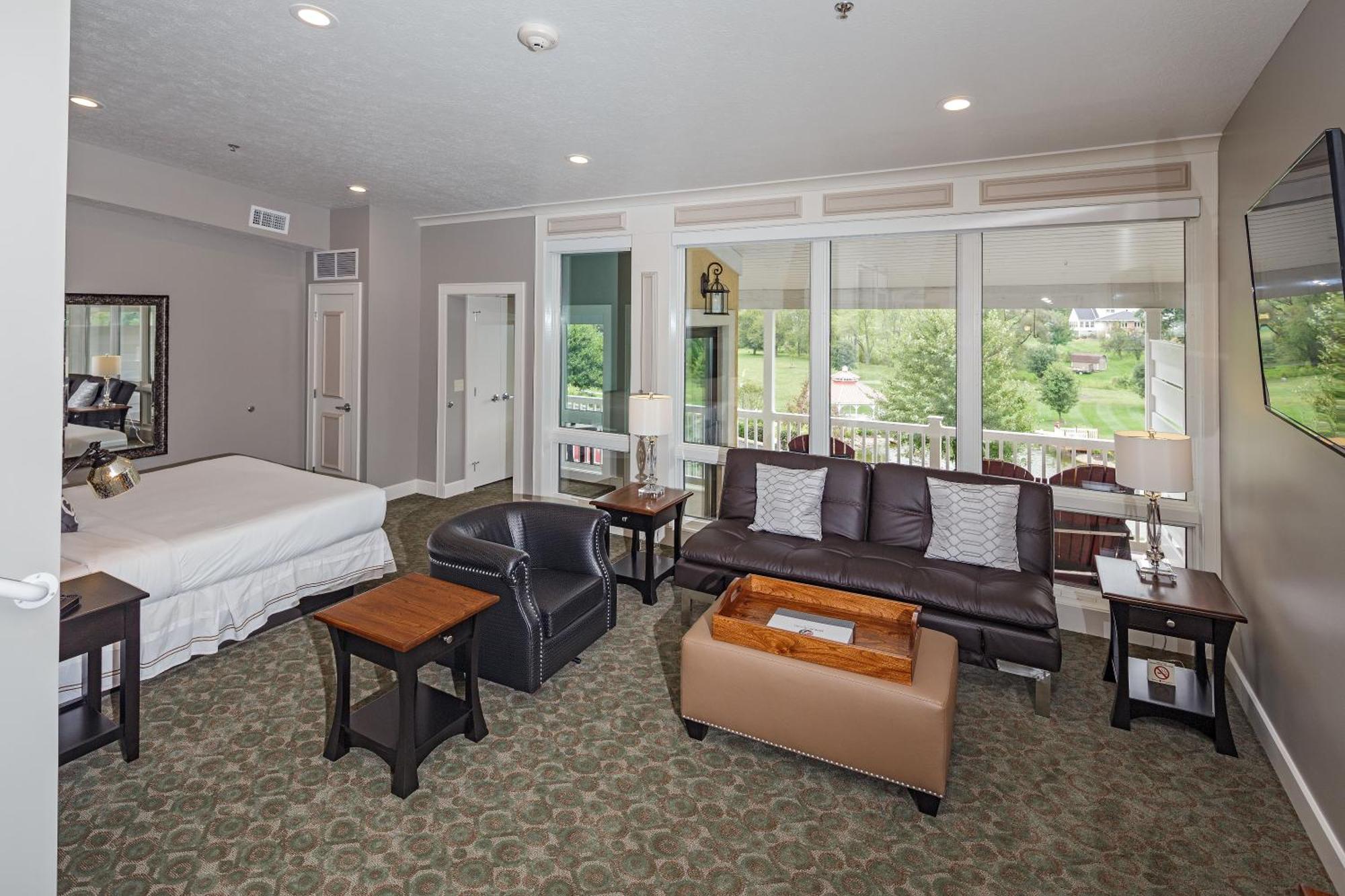 Berlin Resort Millersburg Bagian luar foto