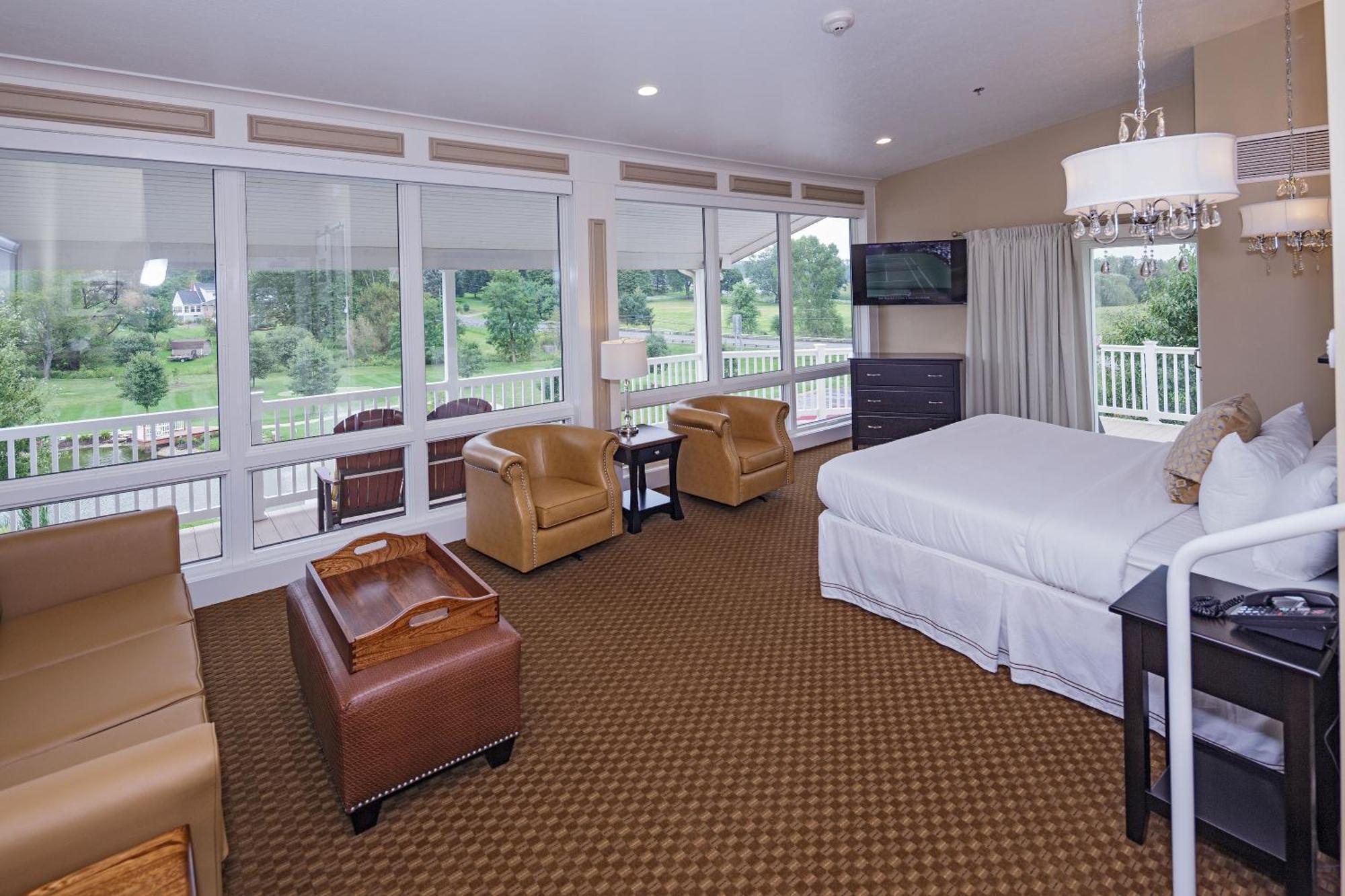 Berlin Resort Millersburg Bagian luar foto