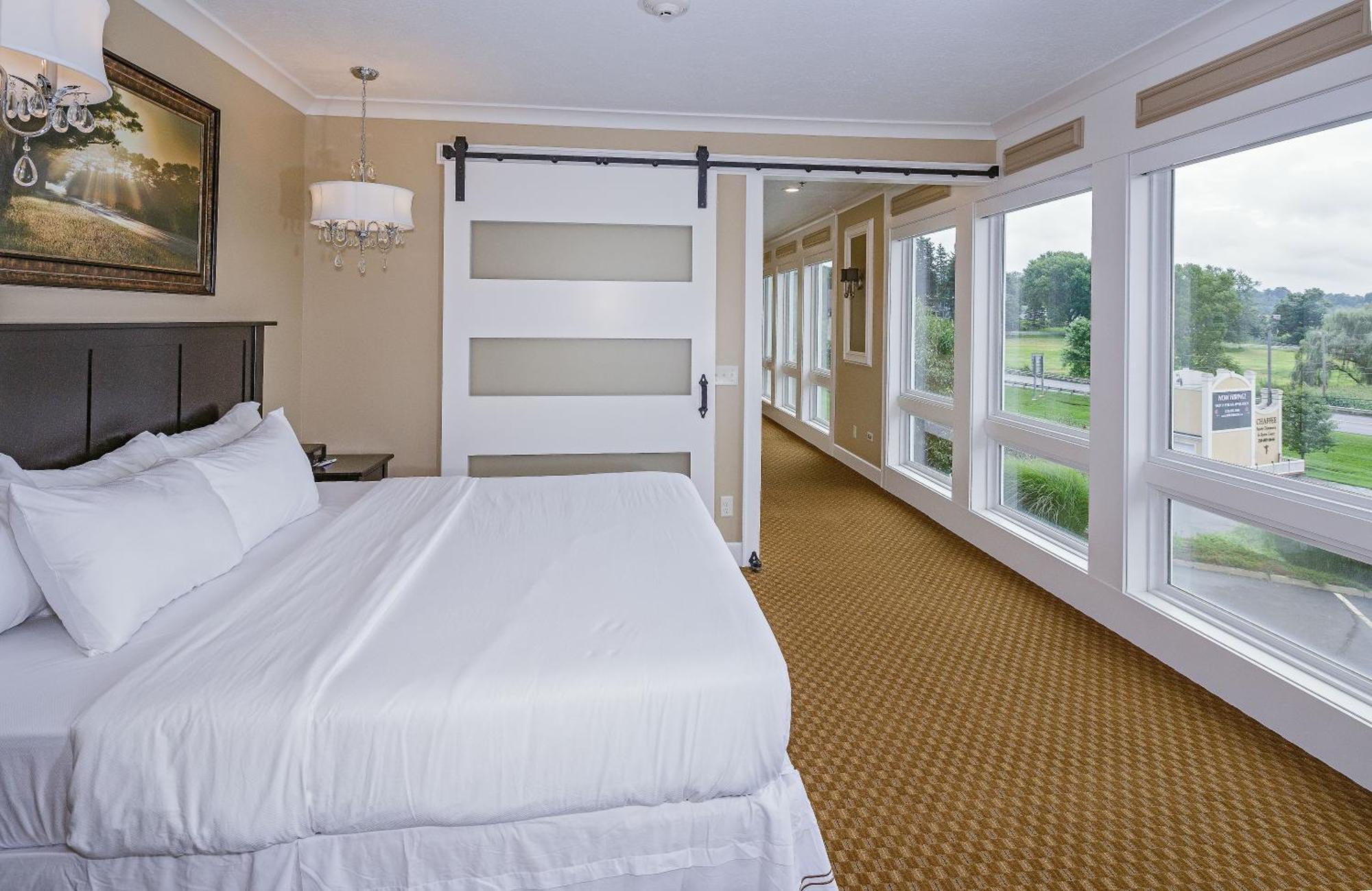 Berlin Resort Millersburg Bagian luar foto