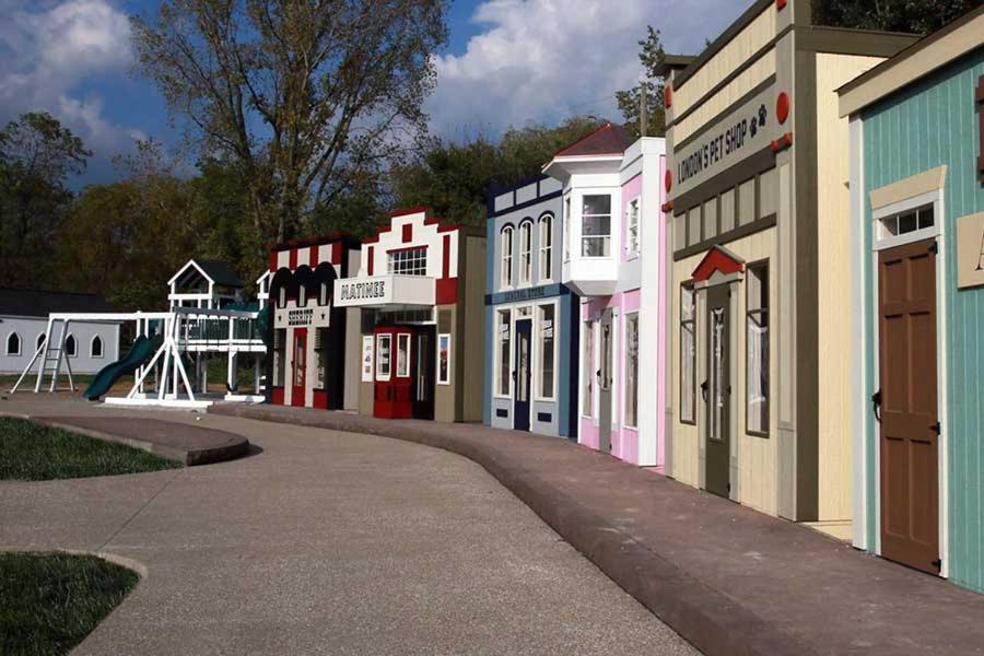 Berlin Resort Millersburg Bagian luar foto